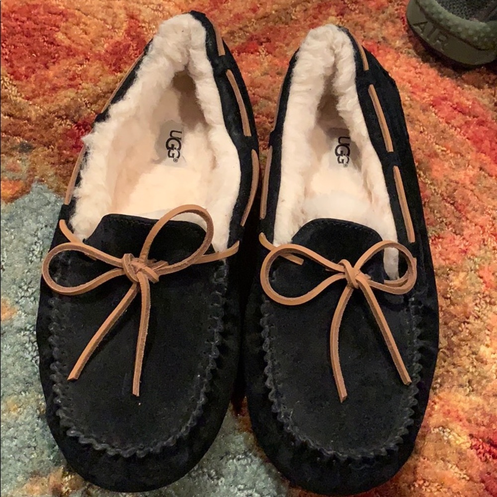 Black and brown ugg moccasin